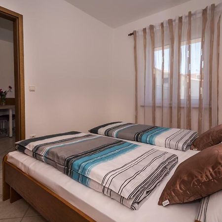 Apartments Sanmichel พูลา ภายนอก รูปภาพ