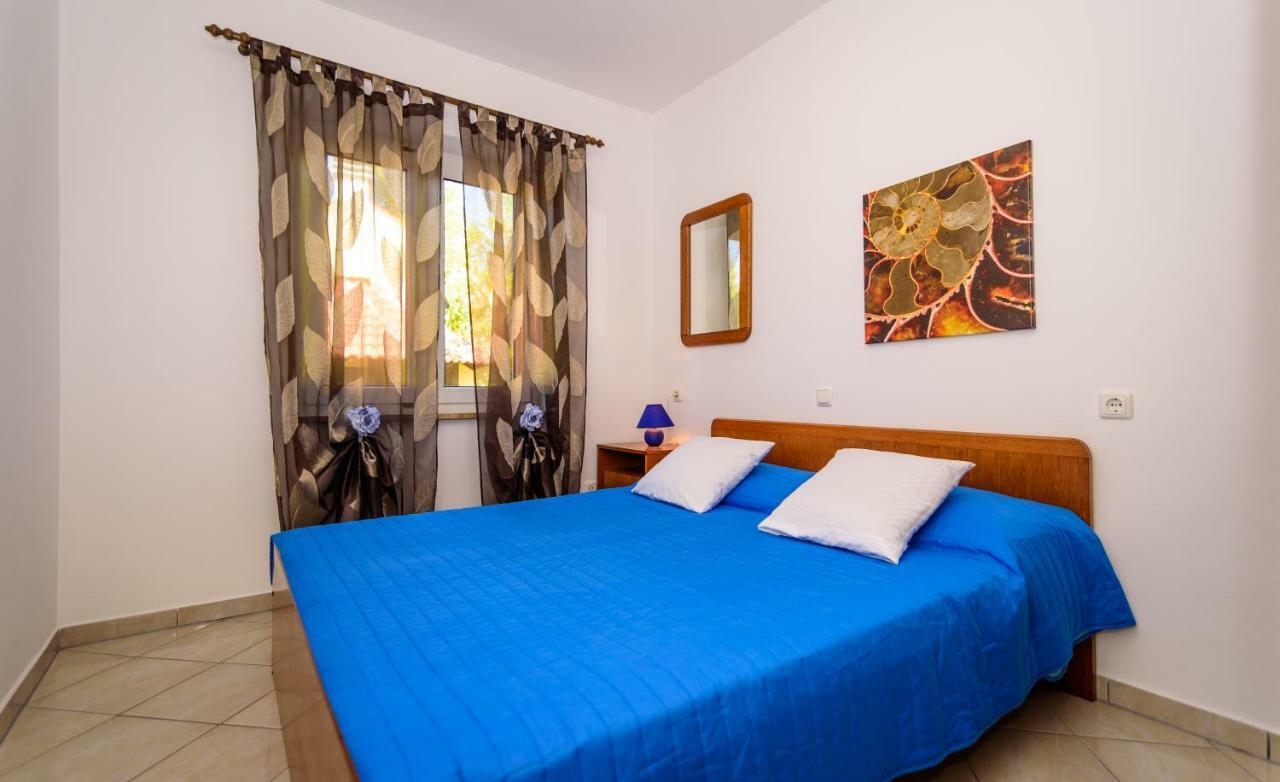 Apartments Sanmichel พูลา ภายนอก รูปภาพ