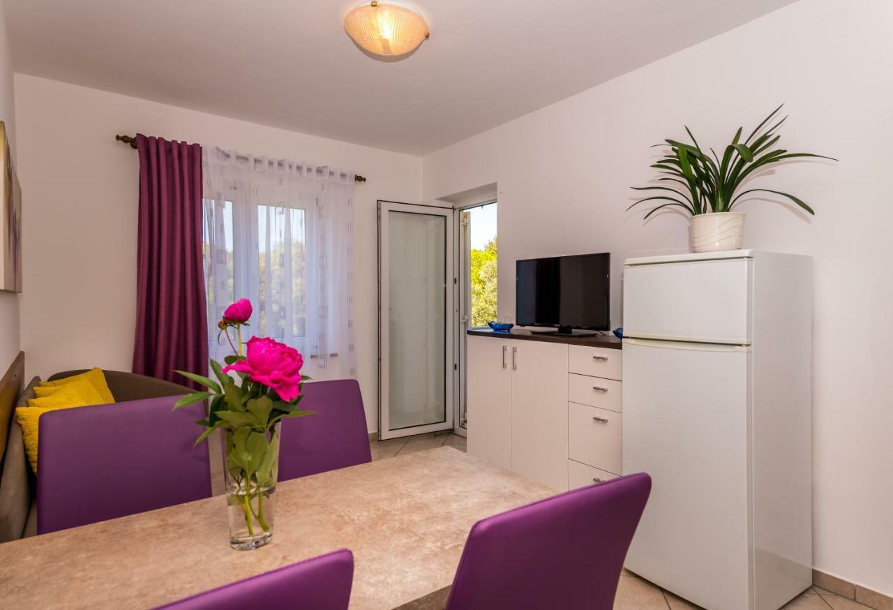 Apartments Sanmichel พูลา ภายนอก รูปภาพ