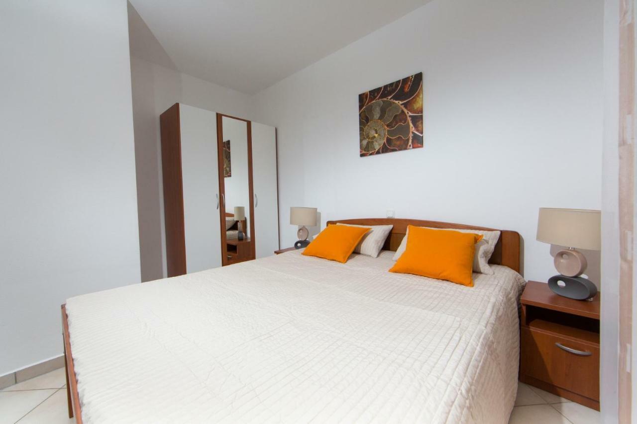 Apartments Sanmichel พูลา ภายนอก รูปภาพ