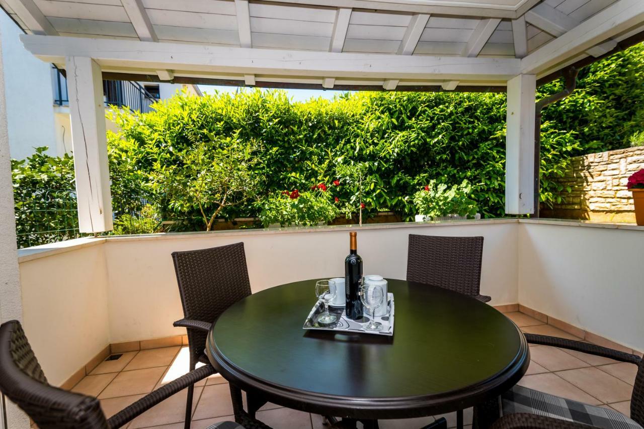 Apartments Sanmichel พูลา ภายนอก รูปภาพ